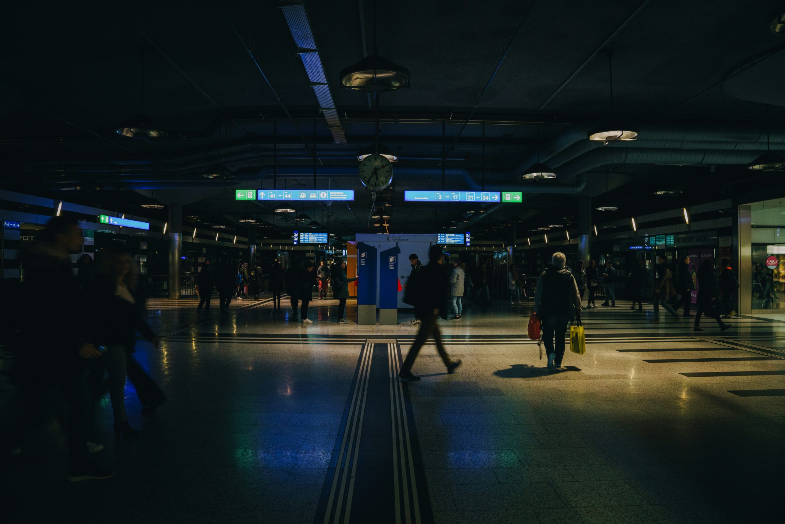 空港や駅の停電